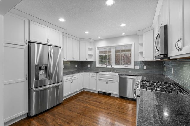 5275 190th Street, Farmington, MN 55024