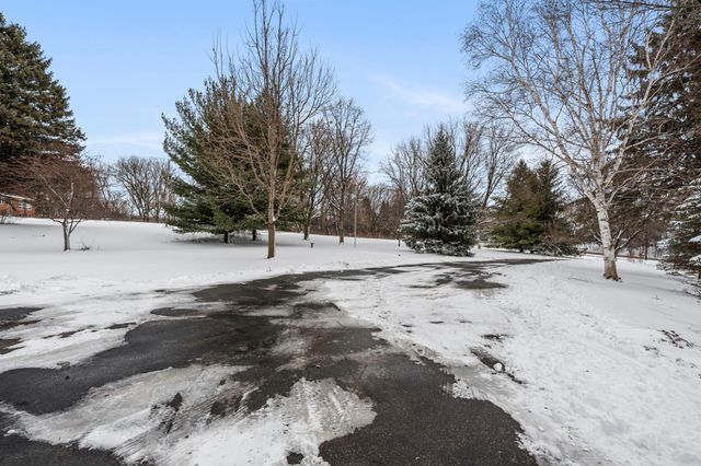 5275 190th Street, Farmington, MN 55024