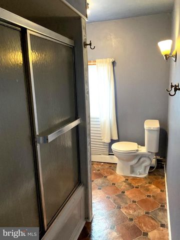 28 N NICE ST, Frackville, PA 17931