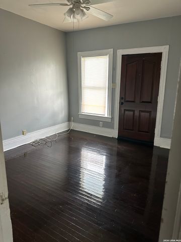 208 E Arsenal Unit 1, San Antonio, TX 78204