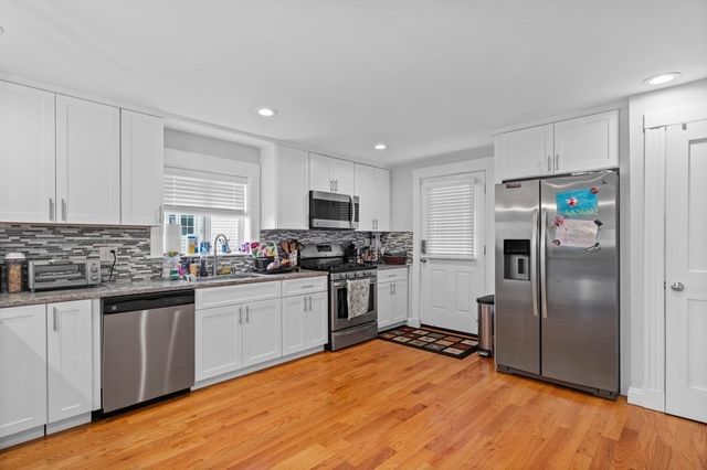 64 Waltham St 1, Watertown, MA 02472