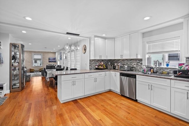 64 Waltham St 1, Watertown, MA 02472
