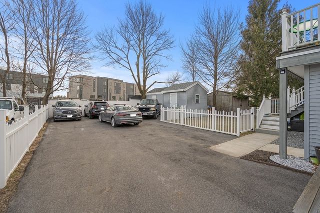 64 Waltham St 1, Watertown, MA 02472