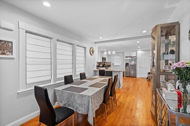 64 Waltham St 1, Watertown, MA 02472
