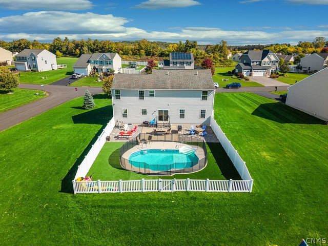 5817 Strawmount Trail, Manlius, NY 13037