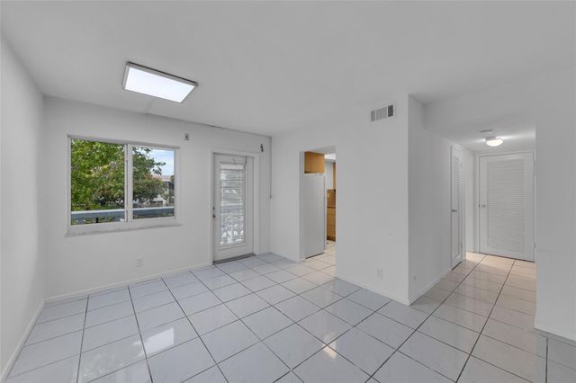 2151 NE 42nd Ct 230, Lighthouse Point, FL 33064