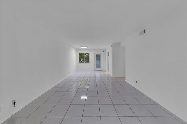 2151 NE 42nd Ct 230, Lighthouse Point, FL 33064