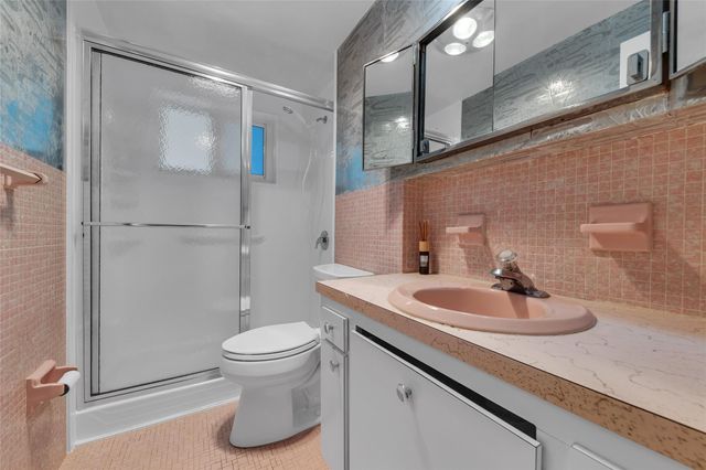 2151 NE 42nd Ct 230, Lighthouse Point, FL 33064
