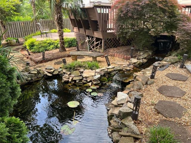 2435 JAKIN Way, Suwanee, GA 30024