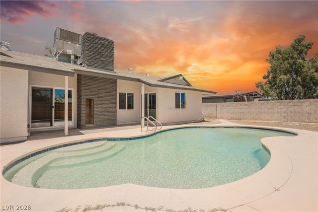 2454 Winterwood Boulevard, Las Vegas, NV 89142