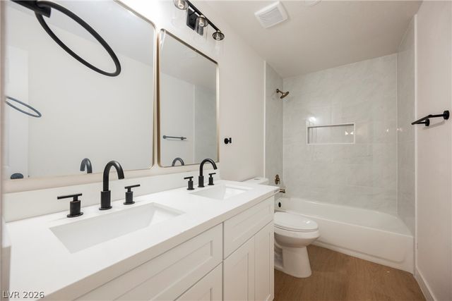 2454 Winterwood Boulevard, Las Vegas, NV 89142
