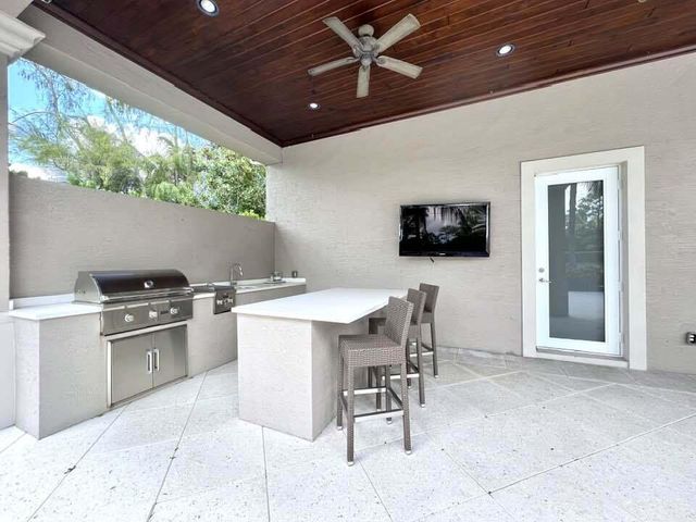 13550 Greentree Trail, Wellington, FL 33414