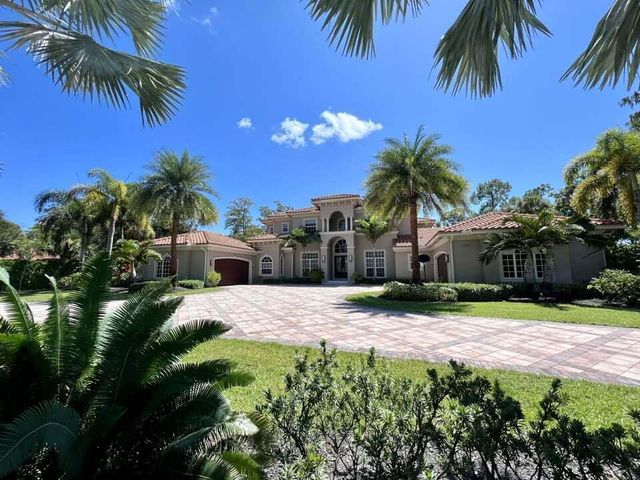 13550 Greentree Trail, Wellington, FL 33414