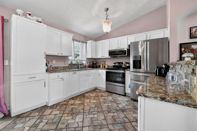 253 WILLIAMS AVENUE, Orange City, FL 32763