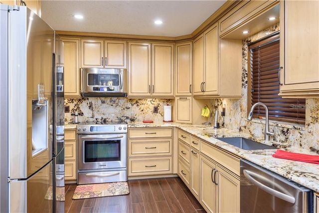 105 CEDAR HEIGHTS COURT, Sanford, FL 32771