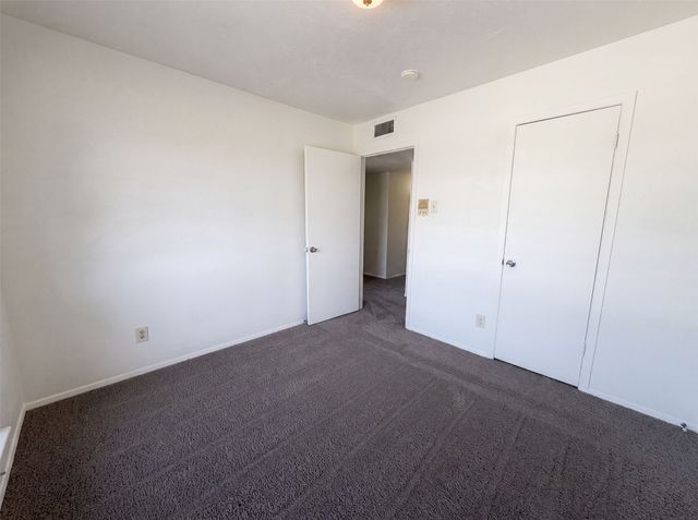 260 Rolling Hills Place, Lancaster, TX 75146