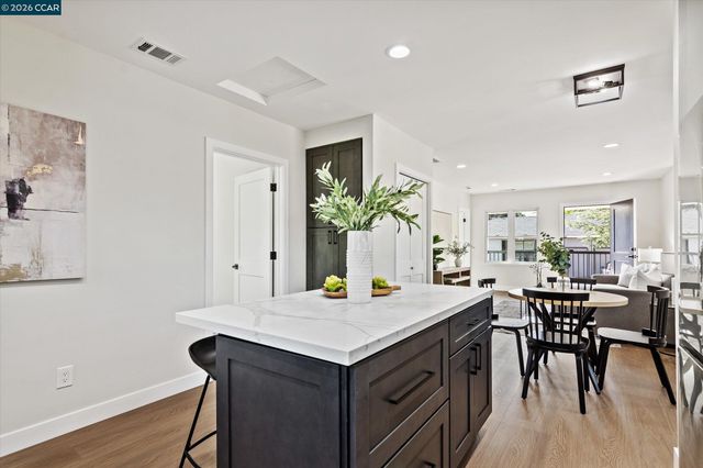 2027 Castro St, Martinez, CA 94553
