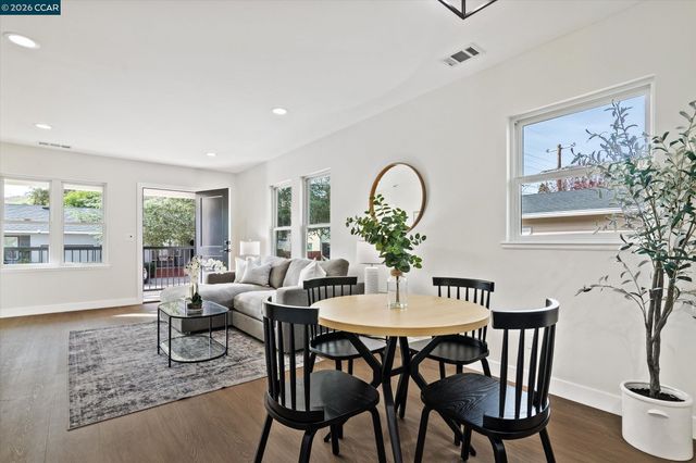 2027 Castro St, Martinez, CA 94553
