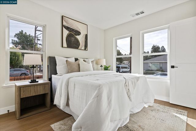 2027 Castro St, Martinez, CA 94553
