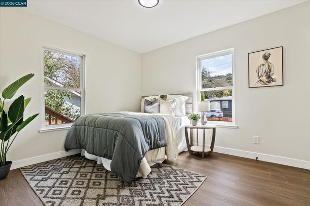 2027 Castro St, Martinez, CA 94553