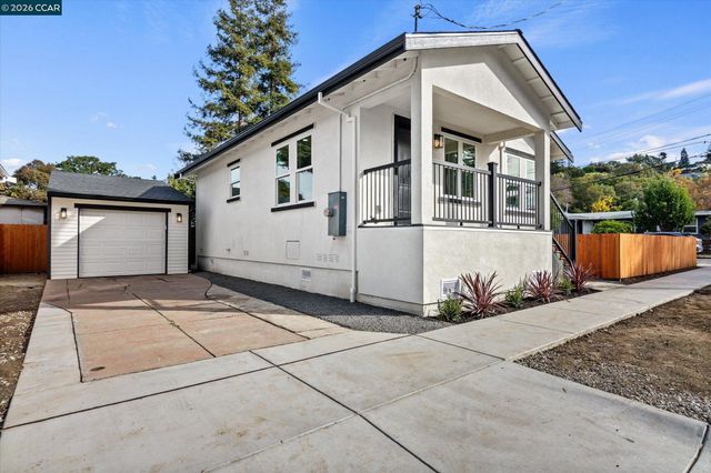 2027 Castro St, Martinez, CA 94553