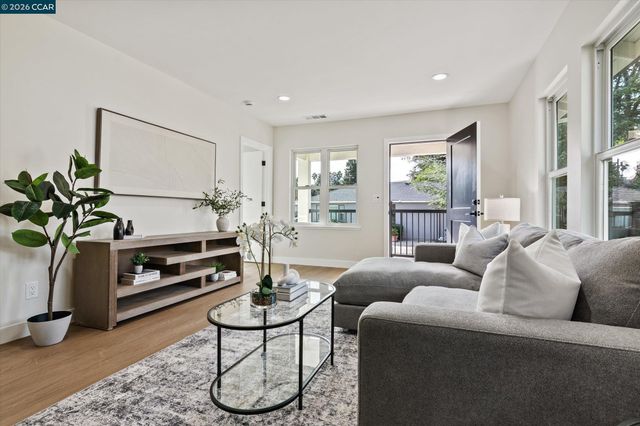 2027 Castro St, Martinez, CA 94553