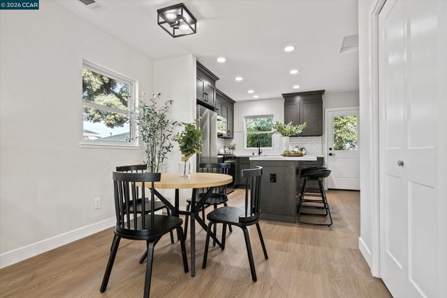 2027 Castro St, Martinez, CA 94553