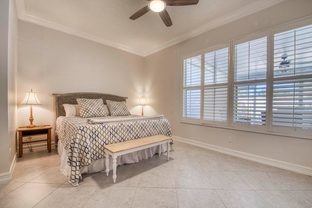 118 E Hampton Way, Jupiter, FL 33458