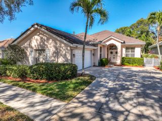 118 E Hampton Way, Jupiter, FL 33458