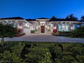 452 Putter Point DR, Naples, FL 34103