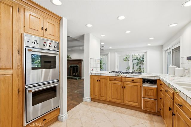 23216 PARK ESPERANZA, Calabasas, CA 91302