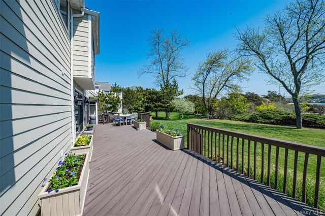 17 Beach Plum Lane, Nissequogue, NY 11780