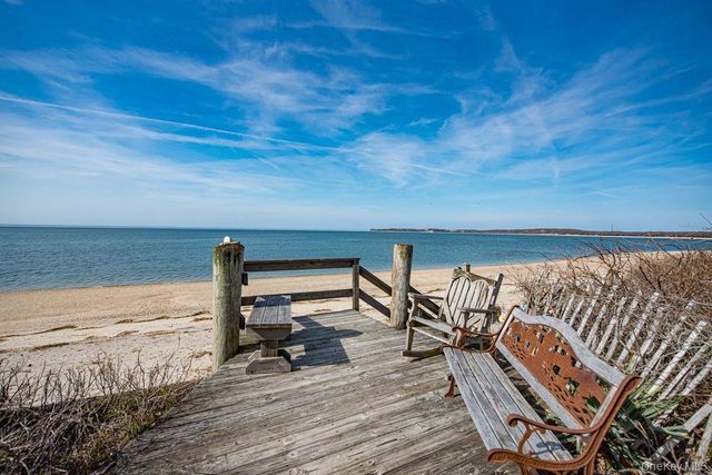 17 Beach Plum Lane, Nissequogue, NY 11780
