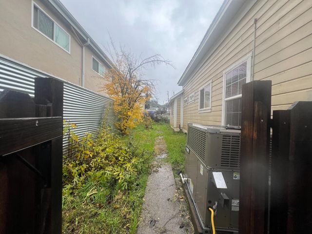 312 S Church St, Ione, CA 95640