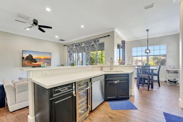 8023 NW 127th Lane 4-F, Parkland, FL 33076