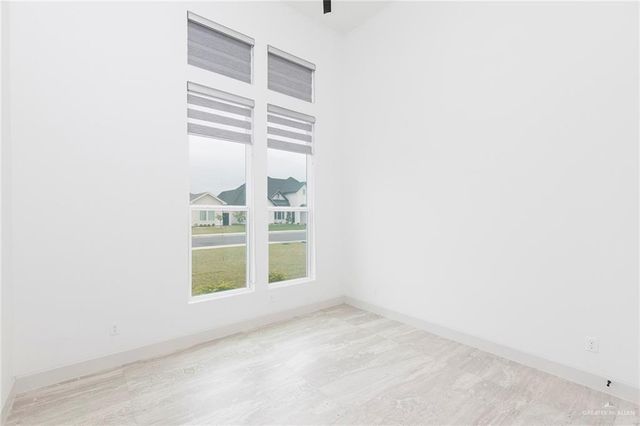 9809 N 24th Street, Mcallen, TX 78504