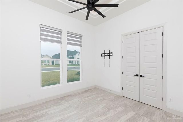 9809 N 24th Street, Mcallen, TX 78504