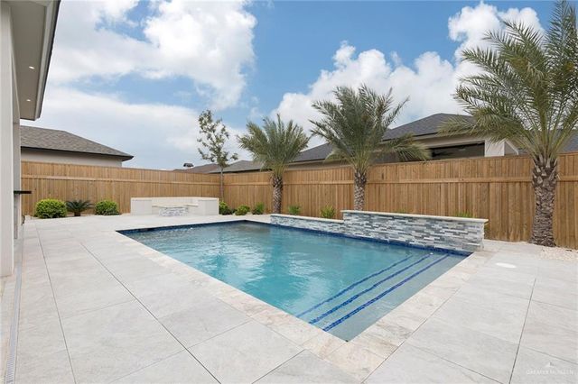 9809 N 24th Street, Mcallen, TX 78504