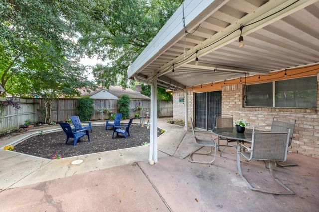 6714 Canyon Way Drive, Houston, TX 77086