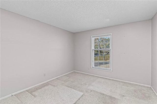 523 Lancelot Drive, Liberty, MO 64068