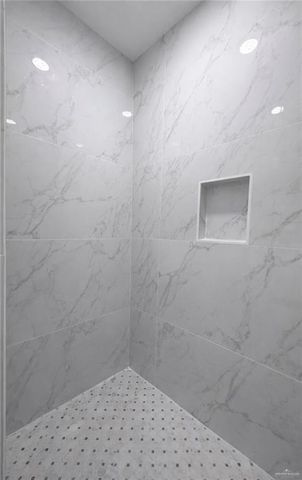 901 La Laguna Road, Mission, TX 78572