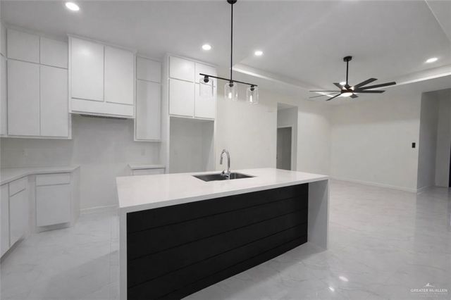 901 La Laguna Road, Mission, TX 78572