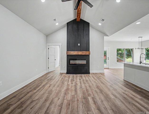 111 Glock Lane, Hot Springs, AR 71913