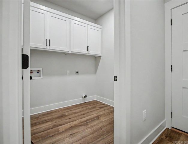 111 Glock Lane, Hot Springs, AR 71913