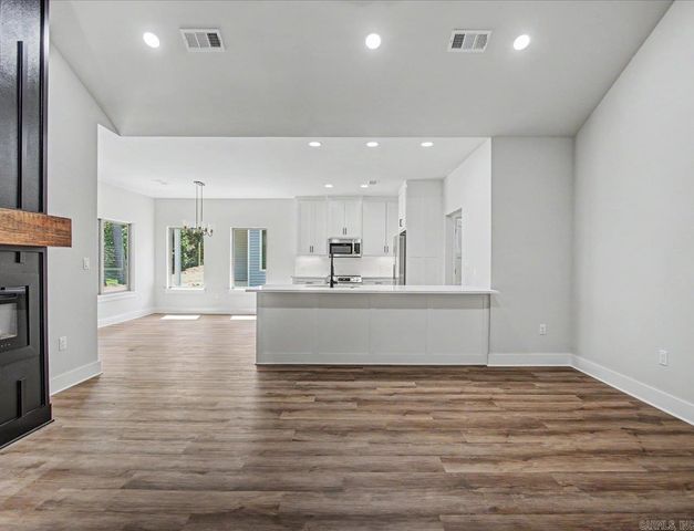 111 Glock Lane, Hot Springs, AR 71913