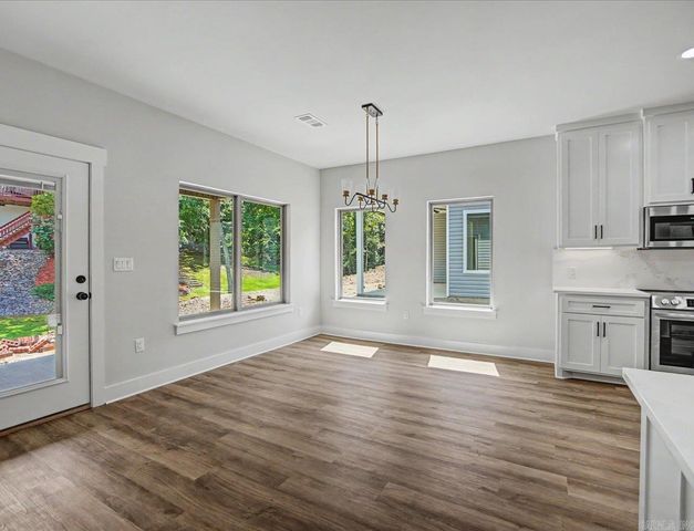 111 Glock Lane, Hot Springs, AR 71913