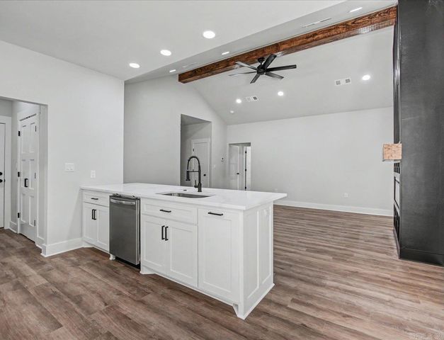 111 Glock Lane, Hot Springs, AR 71913
