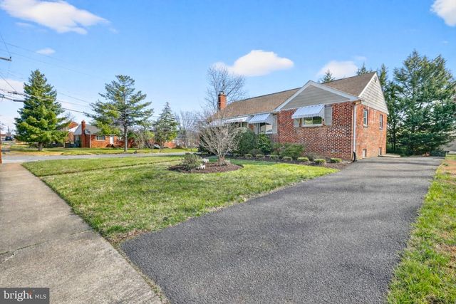 6001 DINWIDDIE ST, Springfield, VA 22150