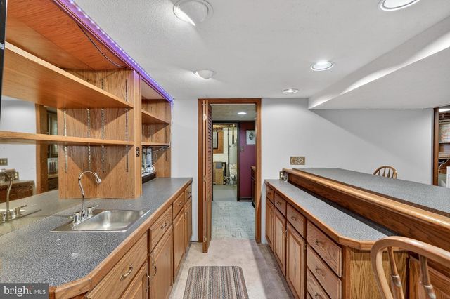 6001 DINWIDDIE ST, Springfield, VA 22150