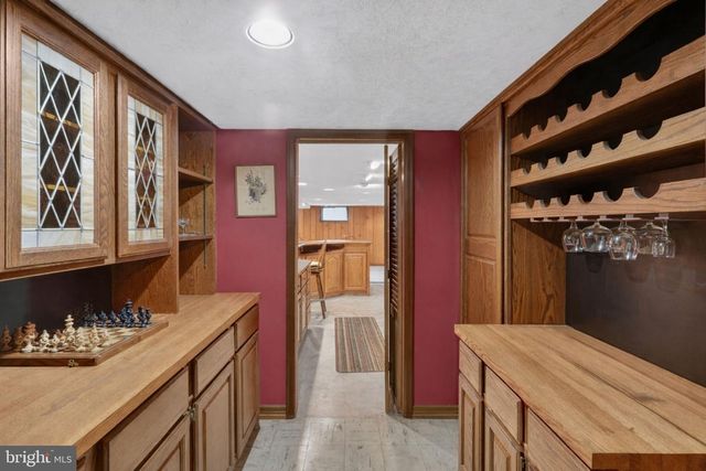 6001 DINWIDDIE ST, Springfield, VA 22150